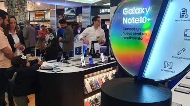 Extensión Universitaria: Visita Técnica a la inauguración de la tienda Samsung Store Paraguay