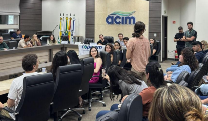 Estudiantes participan del Proyecto Sombra en Maringá